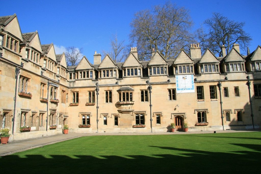 oxford, england, courtyard